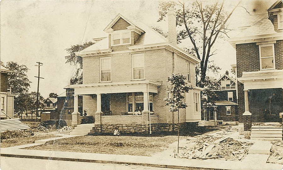 157 E Oakland Ace in 1910